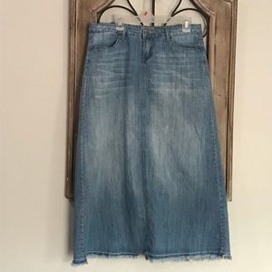 Women’s Long jean denim skirt size 12 maxi